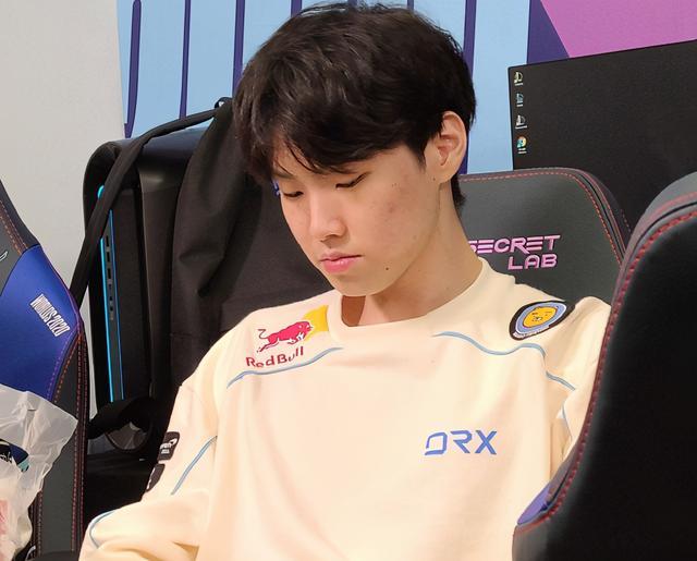 开云体育平台APP-C9轻取DRX，Chovy极限生还后反打峡谷大战小组赛，成为赛场最大亮点