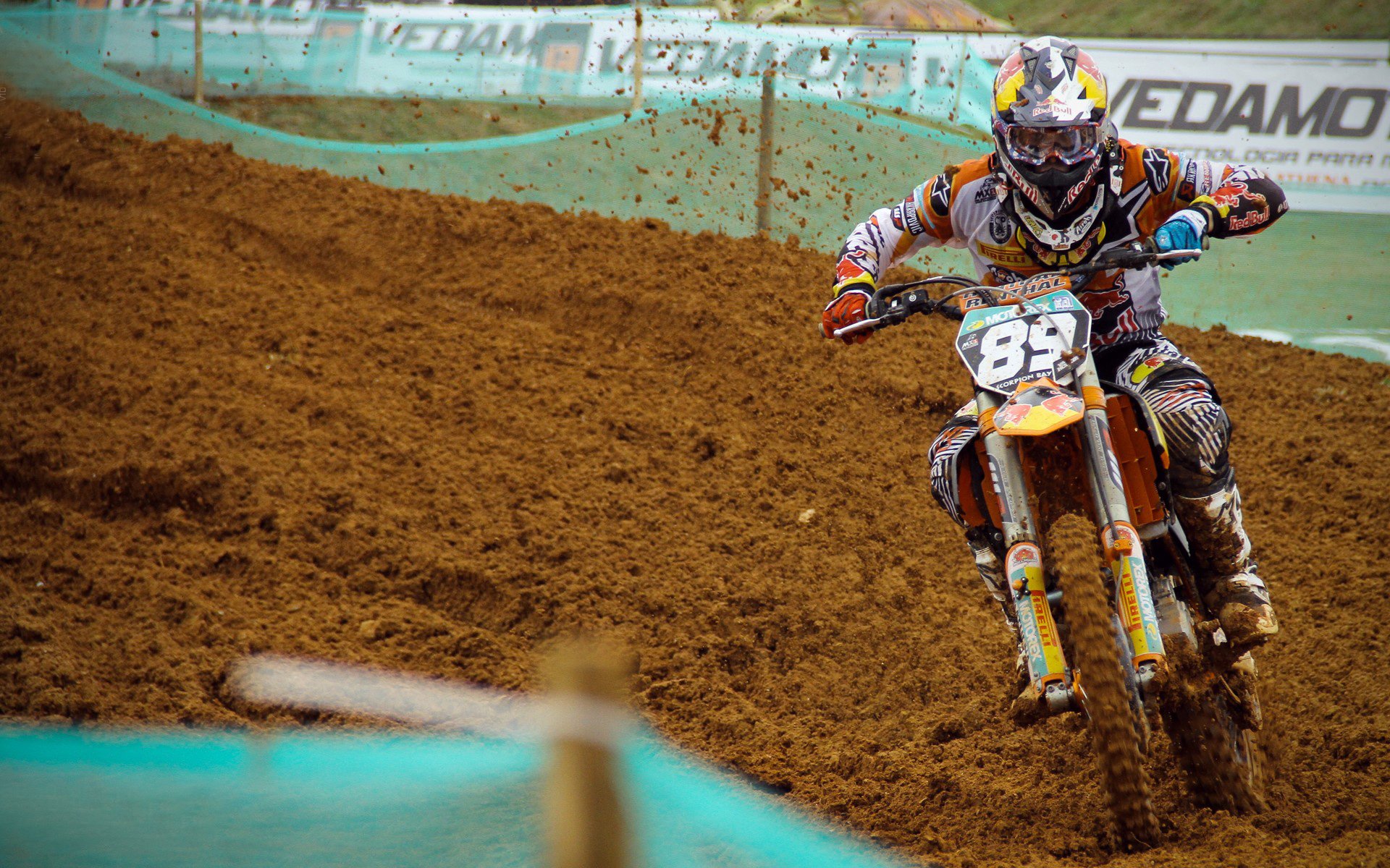 西亚卡姆轰下35+12统治攻防!北京队客场力克新疆,总比分3-1强势晋级四强