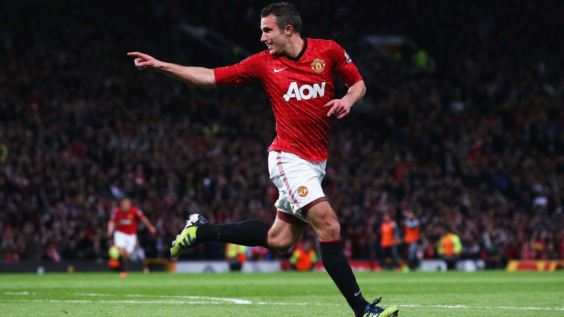 开云体育-从质疑到掌声！奇才VS上海队，克莱用4记三分证明自己依然是那个G6汤