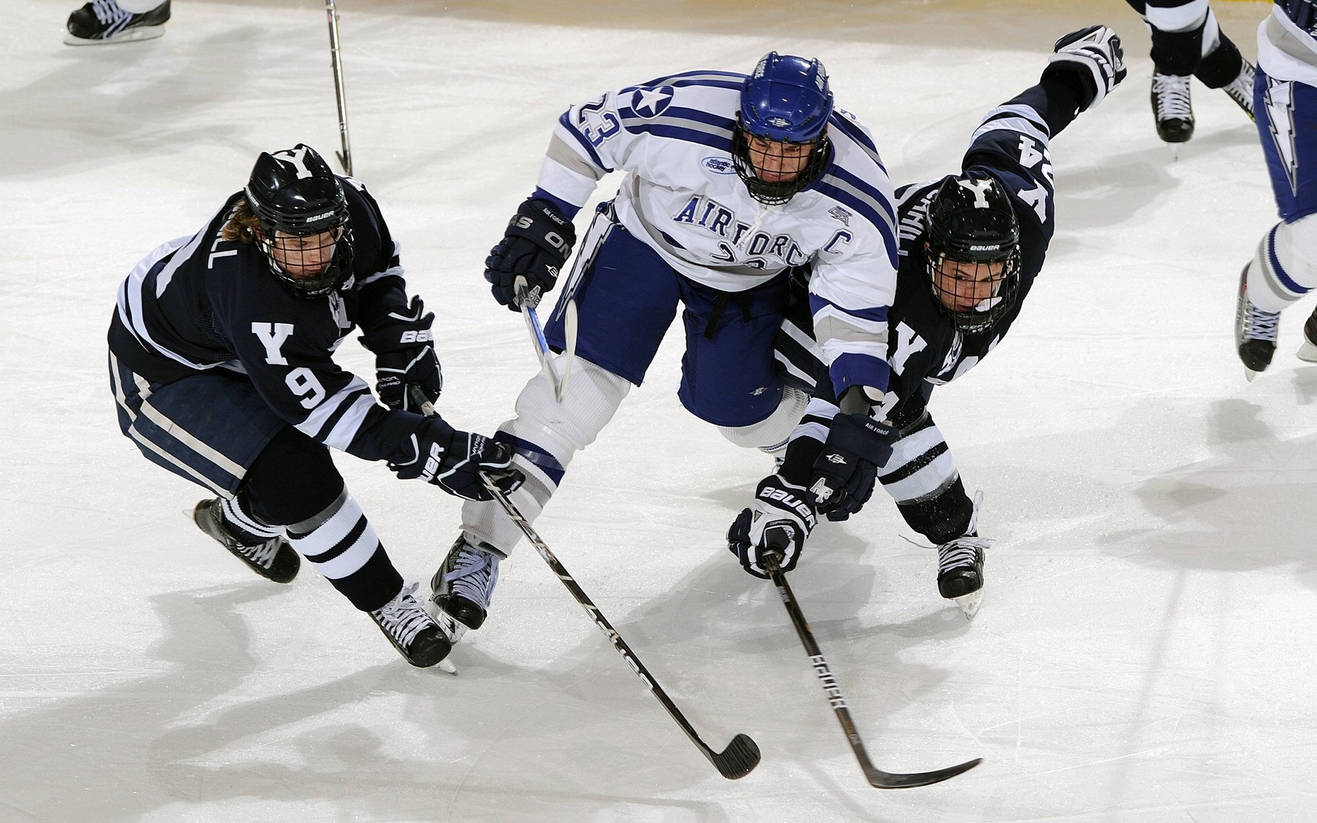 草根逆袭!日本小将绝杀巴黎,久保建英一战成名背后的东亚足球启示